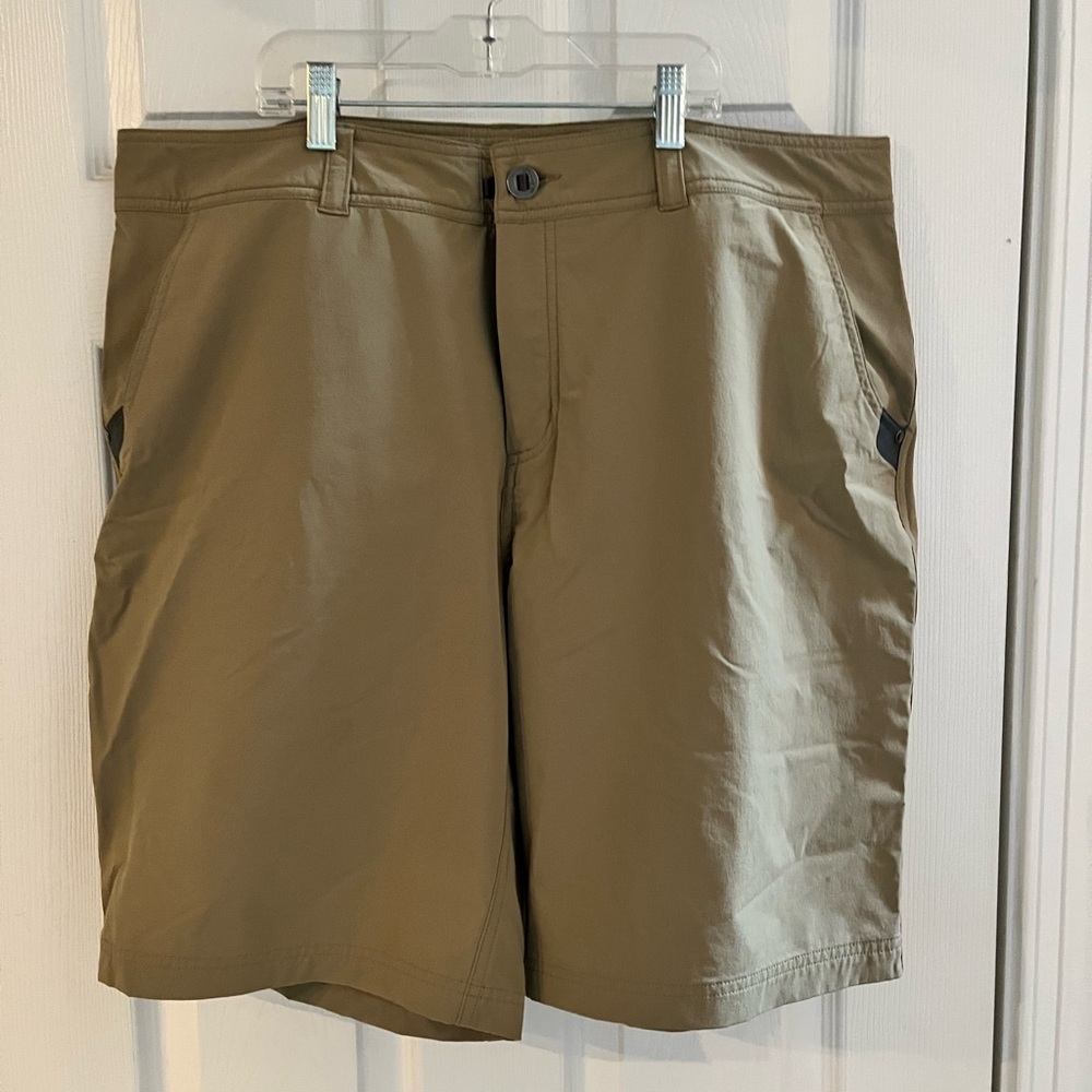 Sitka shorts - size 40.